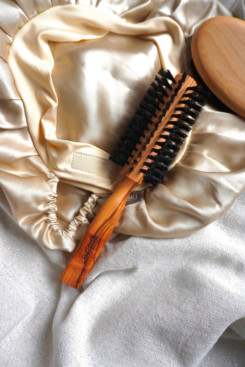 Brosse en bois et poils naturels de sanglierBrosseUneViePlusSaine